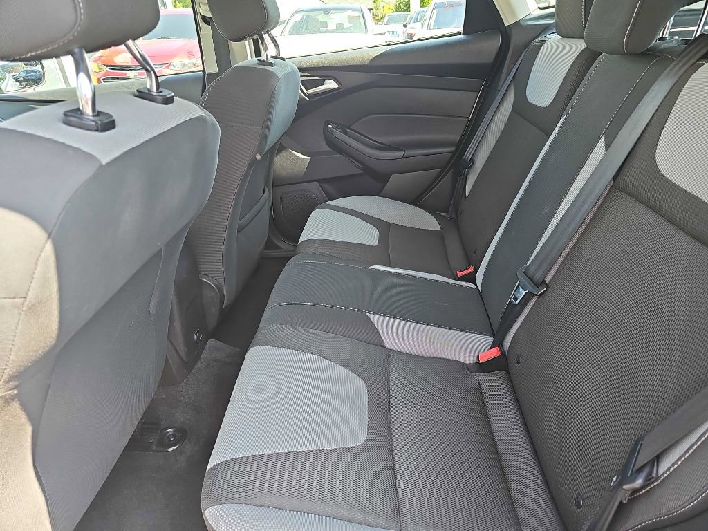 Used 2012 Ford Focus SE image 39