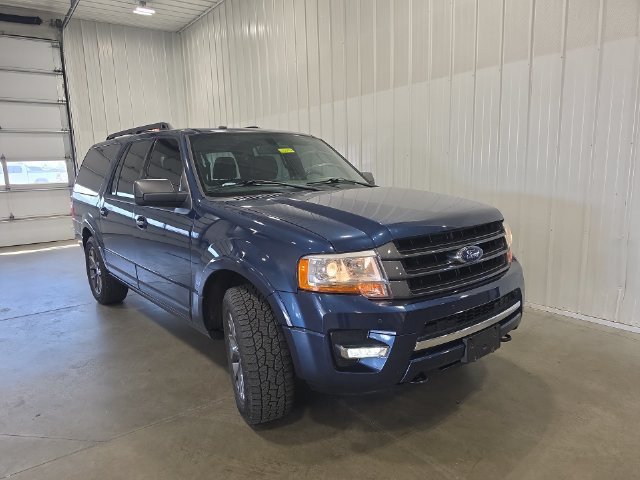 Used 2017 Ford Expedition EL Limited w/ Equipment Group 301A AWD/4WD image 2