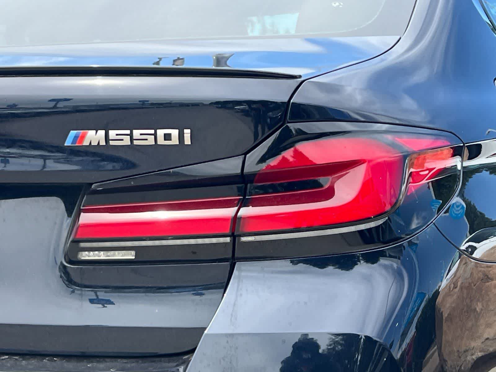 Used 2022 BMW M550i xDrive w/ Premium Package AWD/4WD image 28