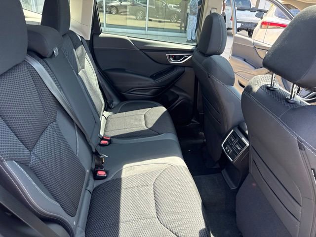 Used 2024 Subaru Forester Premium AWD/4WD image 31