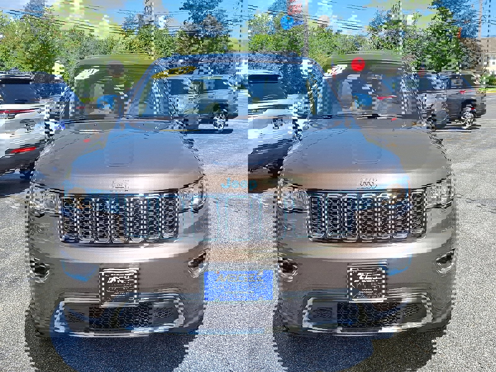 Used 2020 Jeep Grand Cherokee Limited w/ Trailer Tow Group IV image 2