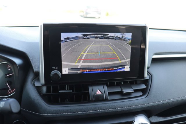 Used 2025 Toyota RAV4 XLE image 28