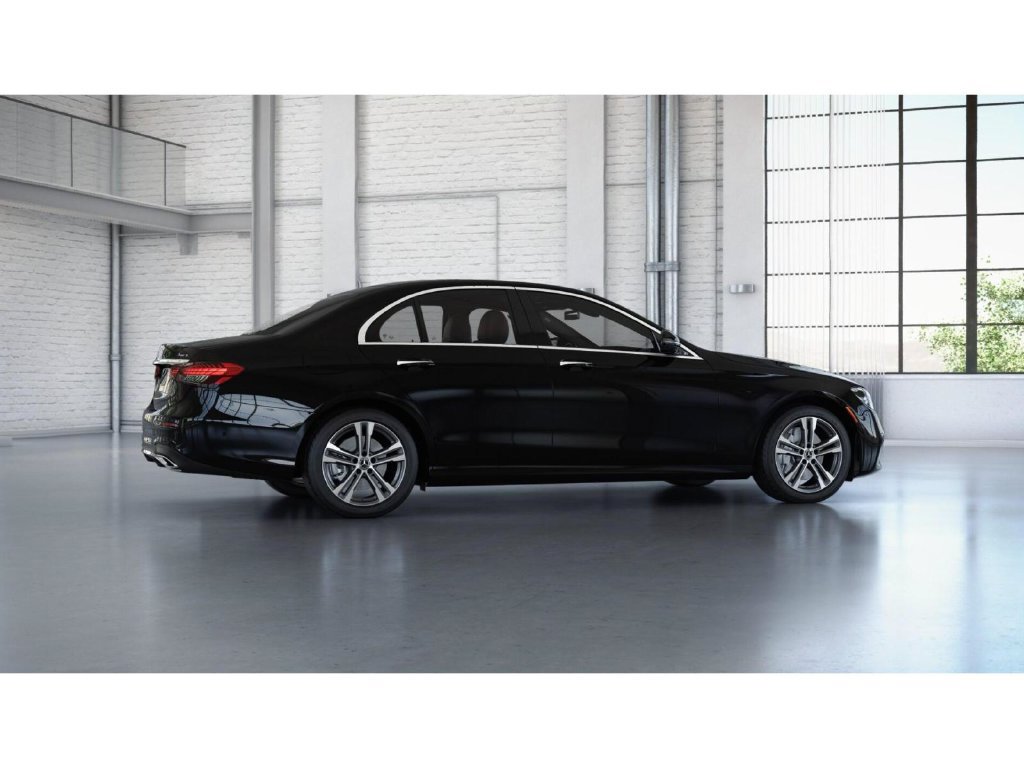 Used 2023 Mercedes-Benz E 350 4MATIC Sedan image 19