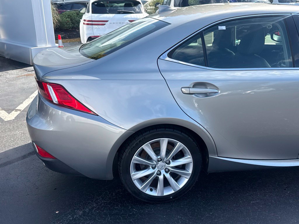 Used 2016 Lexus IS 300 AWD w/ Premium Package image 8