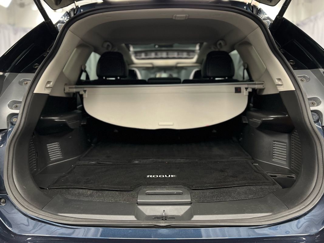 Used 2016 Nissan Rogue SL image 38