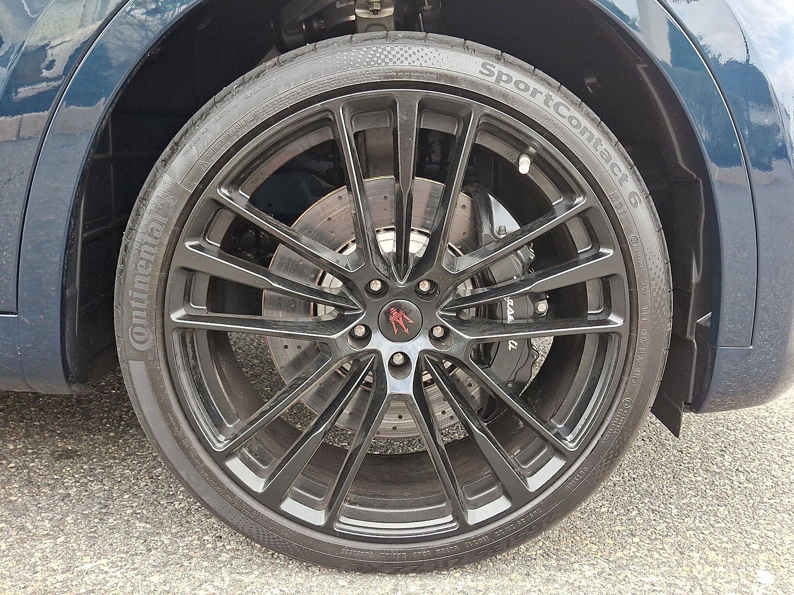 Used 2024 Maserati Levante Trofeo AWD/4WD image 8