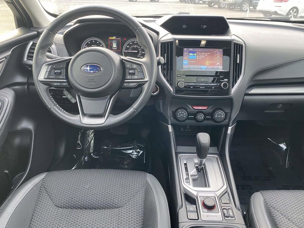 Used 2023 Subaru Forester Premium image 9