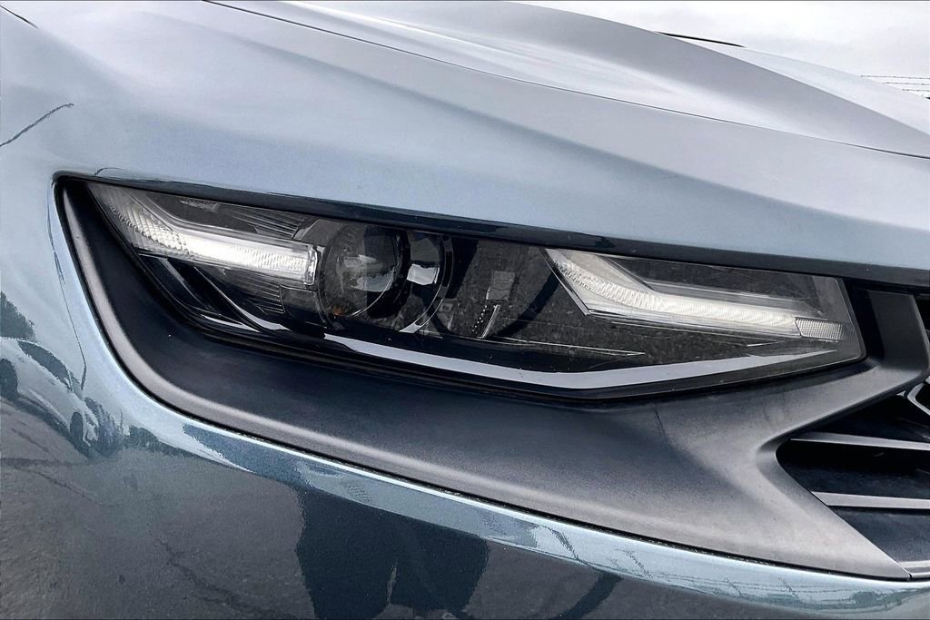 Used 2023 Chevrolet Camaro LT RWD image 40
