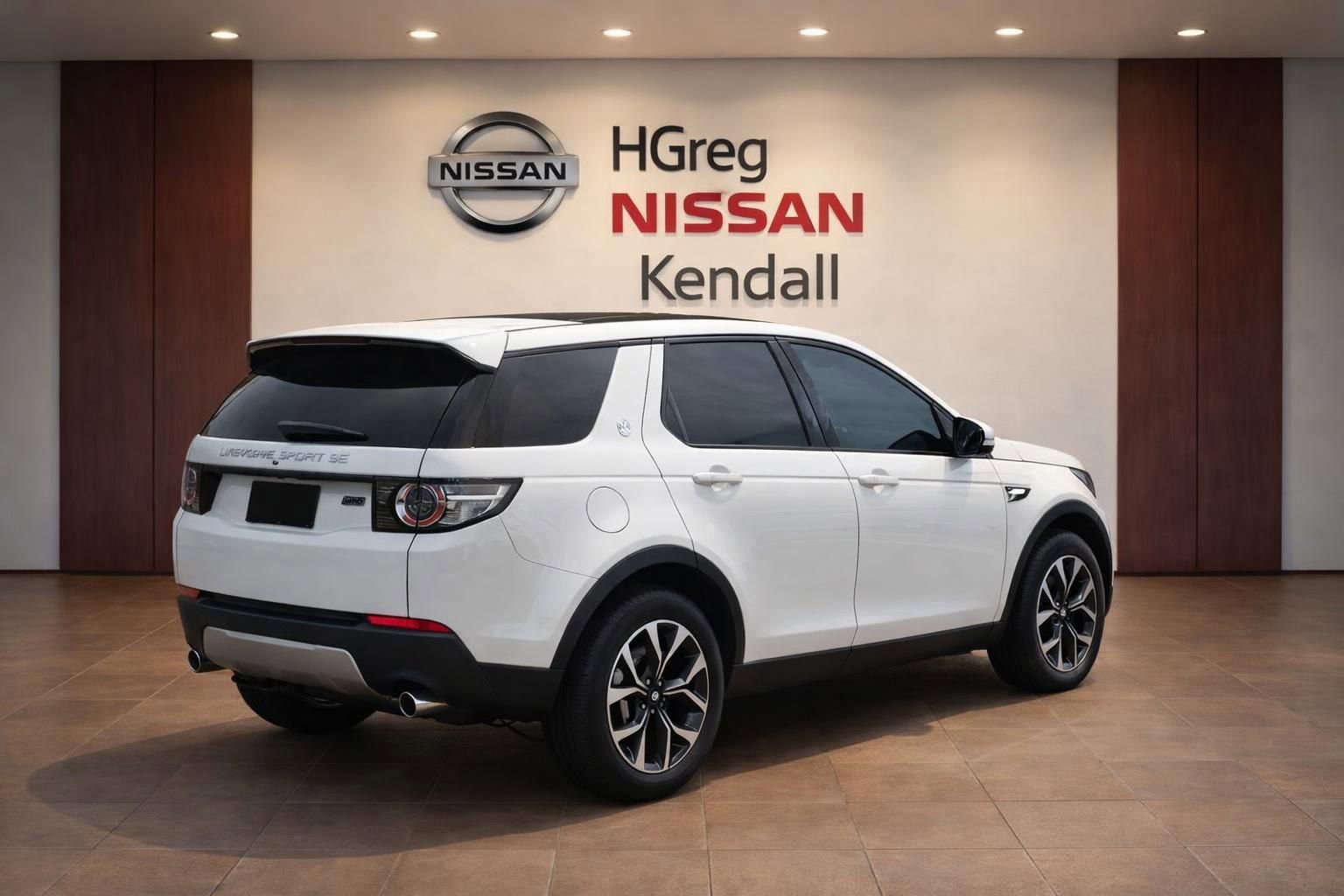 Used 2018 Land Rover Discovery Sport SE AWD/4WD image 6