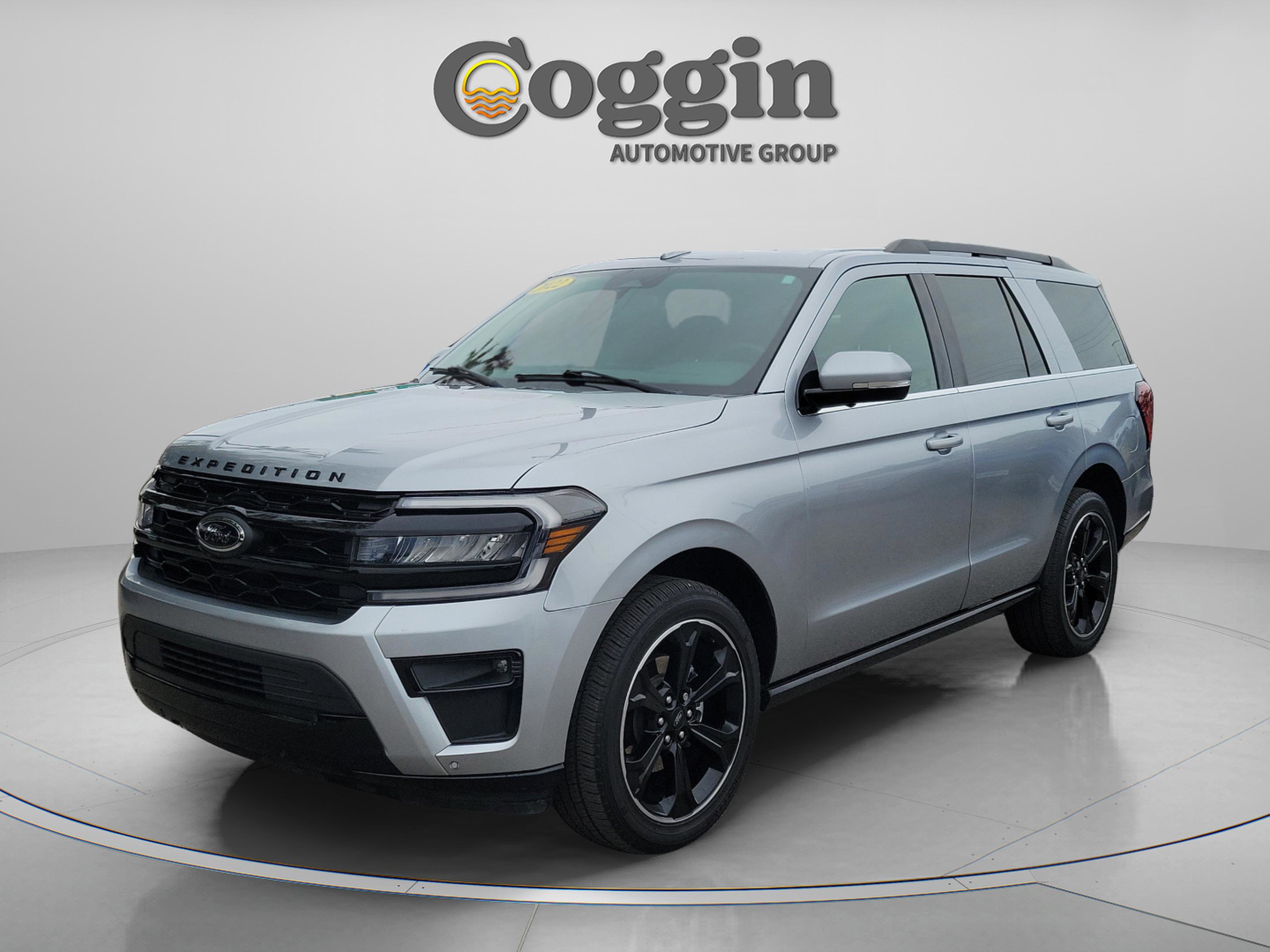 Used 2022 Ford Expedition Limited RWD image 1