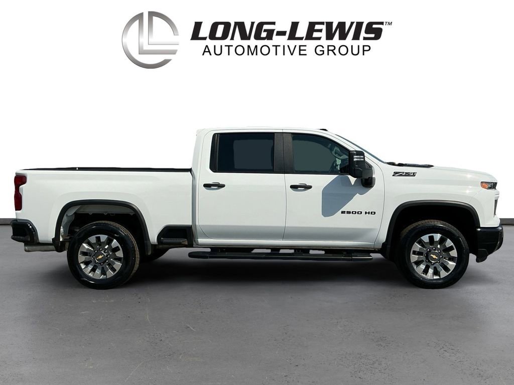 Used 2024 Chevrolet Silverado 2500 Custom w/ Custom Value Package image 8