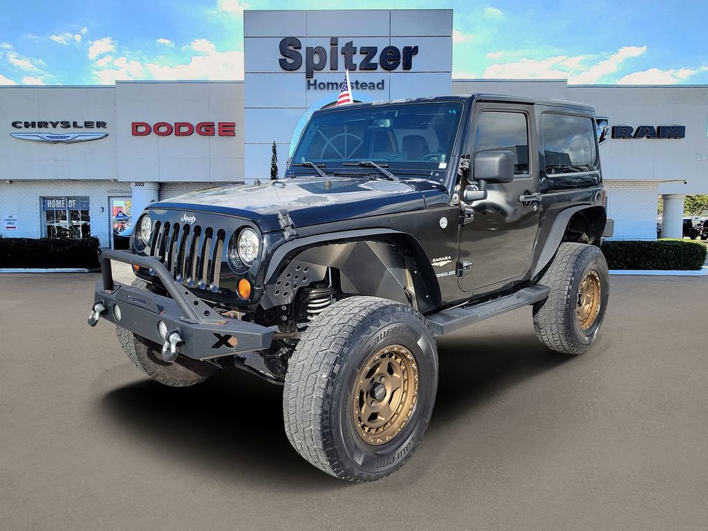 Used 2013 Jeep Wrangler Sahara w/ Connectivity Group AWD/4WD image 4