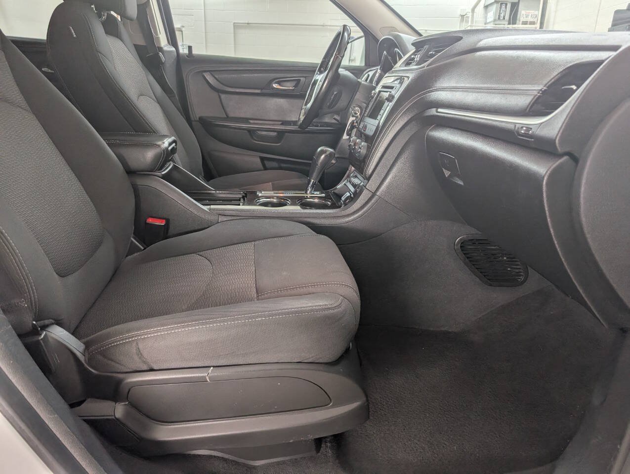 Used 2016 Chevrolet Traverse LT w/ True North Edition AWD/4WD image 18