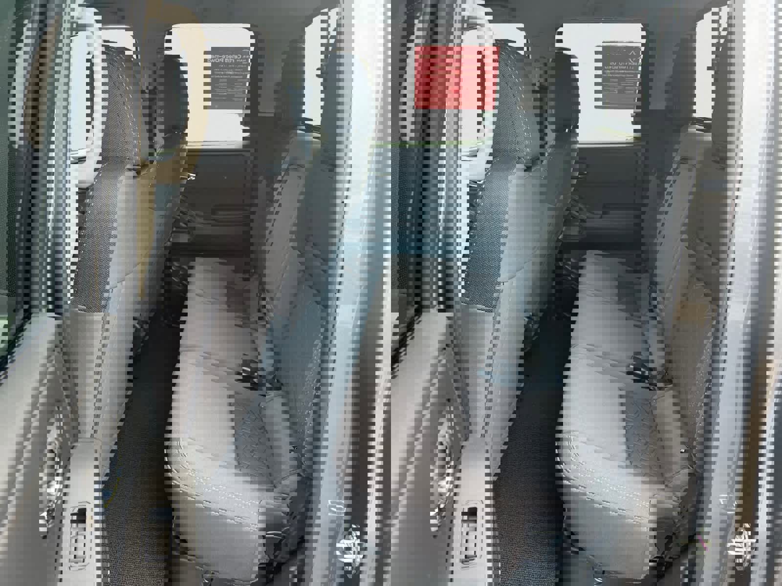 Certified 2025 Nissan Frontier SV w/ SV Convenience Package image 20