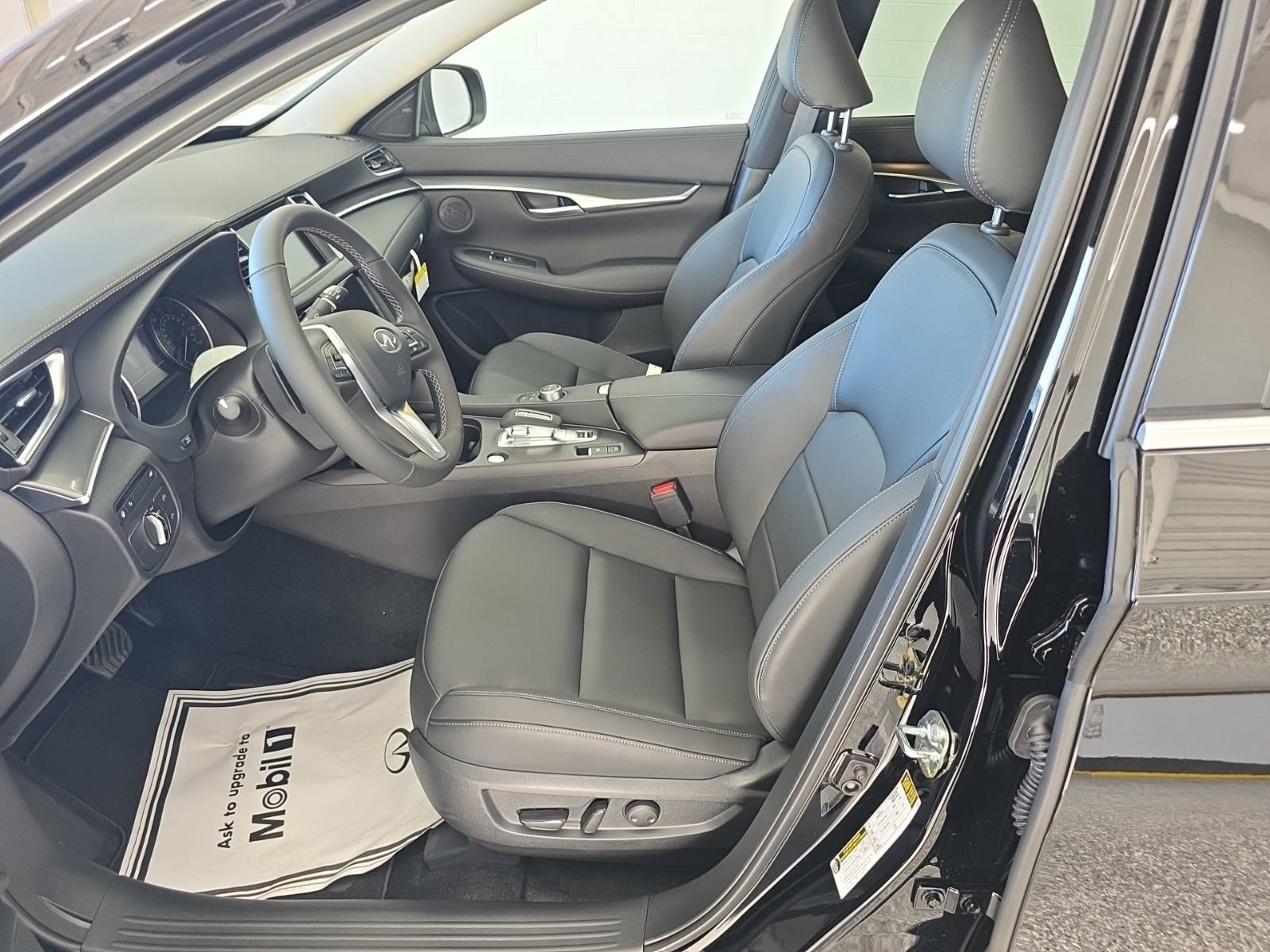 New 2025 INFINITI QX50 Pure image 26