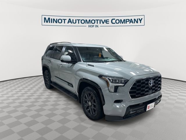 Used 2024 Toyota Sequoia Platinum image 2