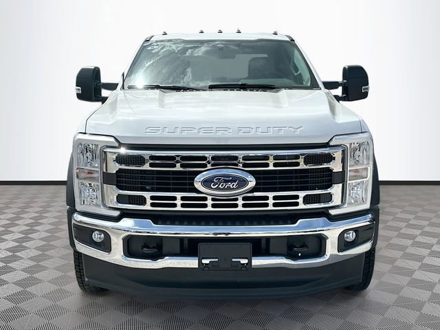 New 2025 Ford F550 4x4 Crew Cab Super Duty w/ XL Chrome Package image 2