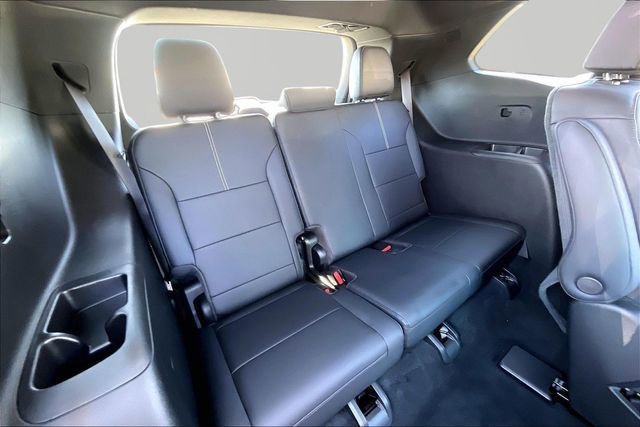 Used 2024 GMC Acadia Elevation w/ Luxury Package image 18