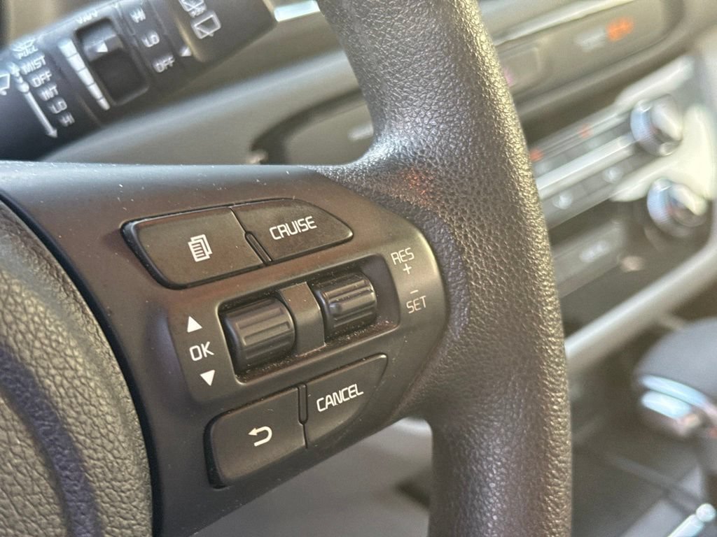 Used 2019 Kia Sedona LX FWD image 12