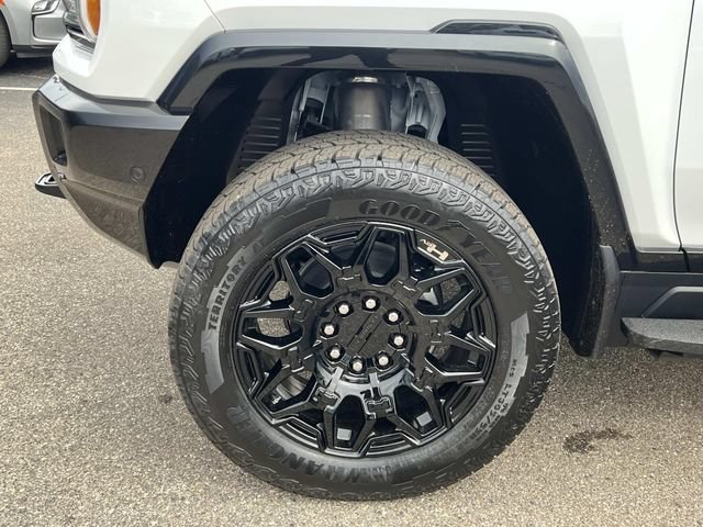 New 2026 GMC Hummer EV 4x4 Crew Cab image 10