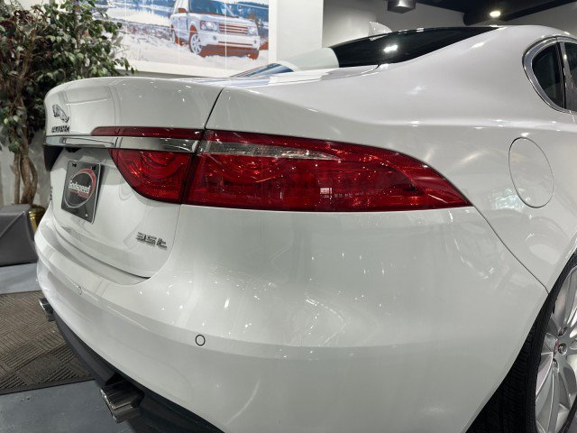 Used 2017 Jaguar XF Prestige RWD image 77