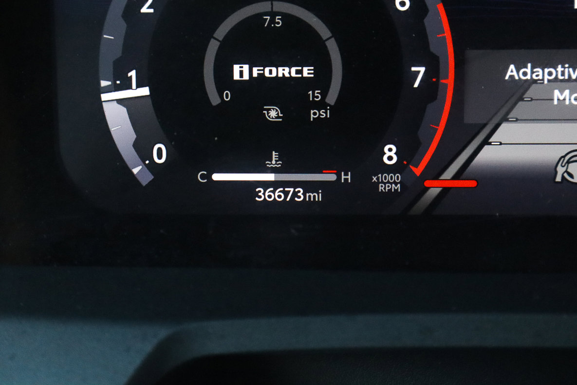 Used 2024 Toyota Tacoma TRD Off-Road image 33