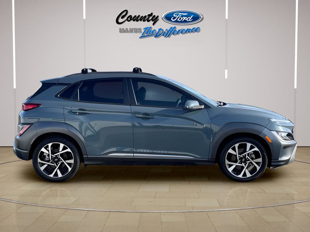 Used 2023 Hyundai Kona Limited image 3