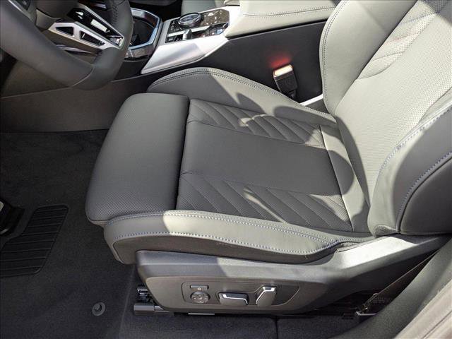 Used 2025 BMW X3 xDrive30i w/ Premium Package image 4