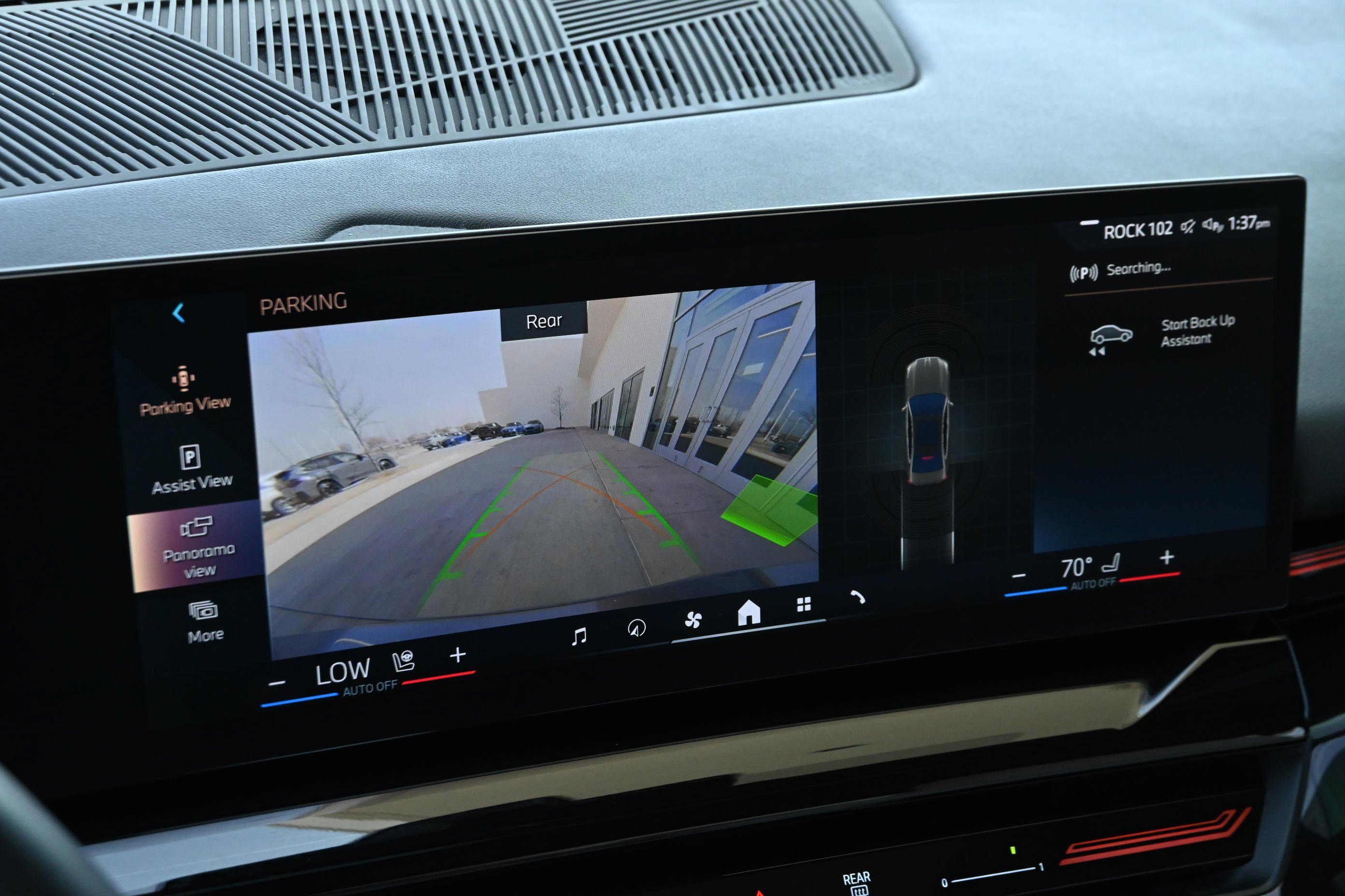 Certified 2024 BMW 530i w/ Convenience Package image 16