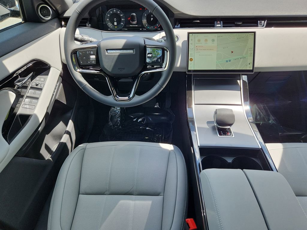 New 2026 Land Rover Range Rover Evoque S image 4