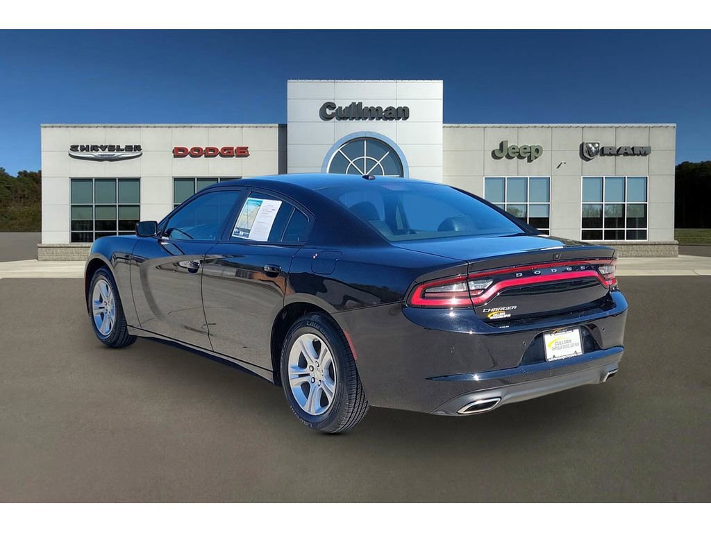 Used 2022 Dodge Charger SXT w/ Leather Interior Group image 7