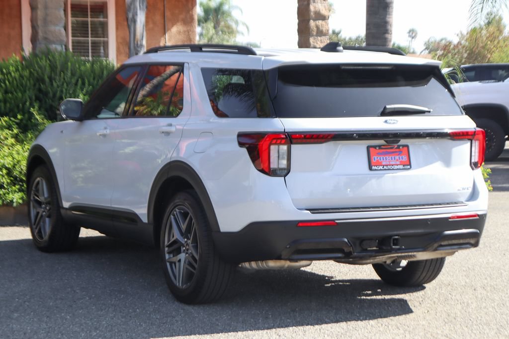 Used 2026 Ford Explorer ST-Line w/ ST-Line Street Pack AWD/4WD image 6