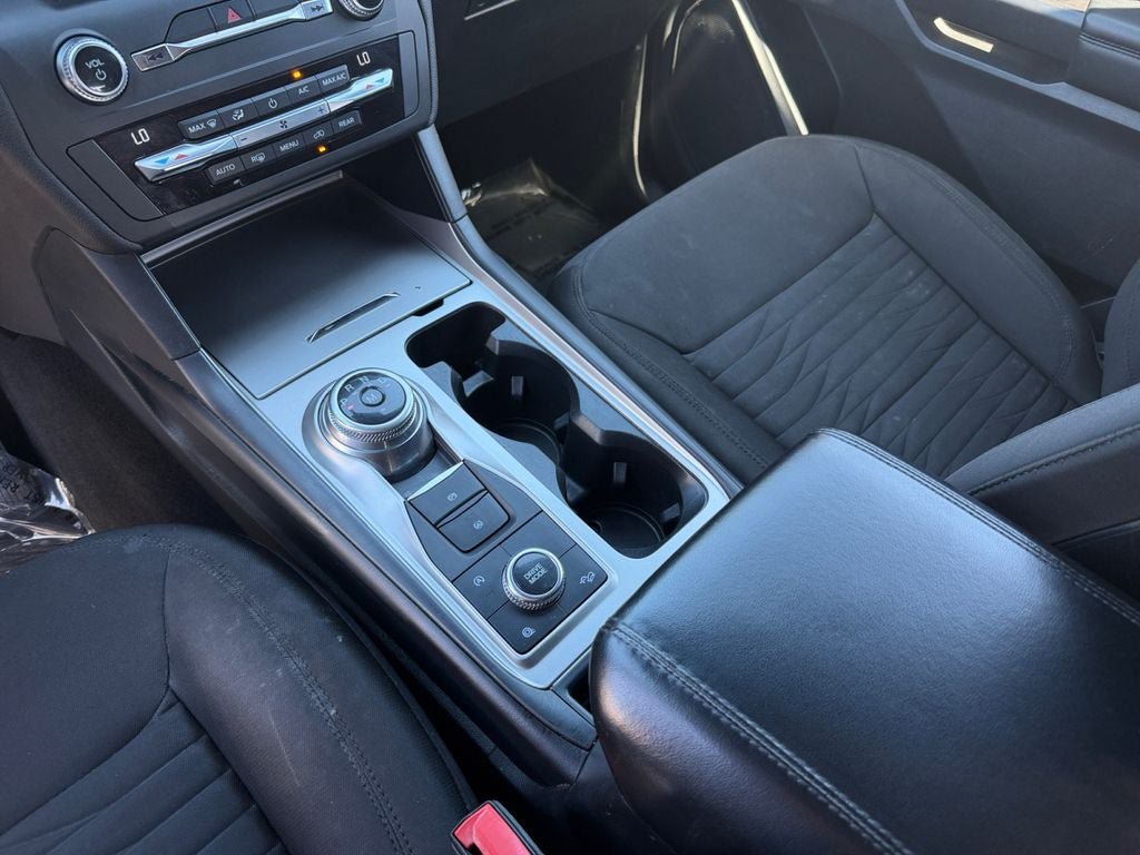 Used 2020 Ford Explorer XLT AWD/4WD image 18