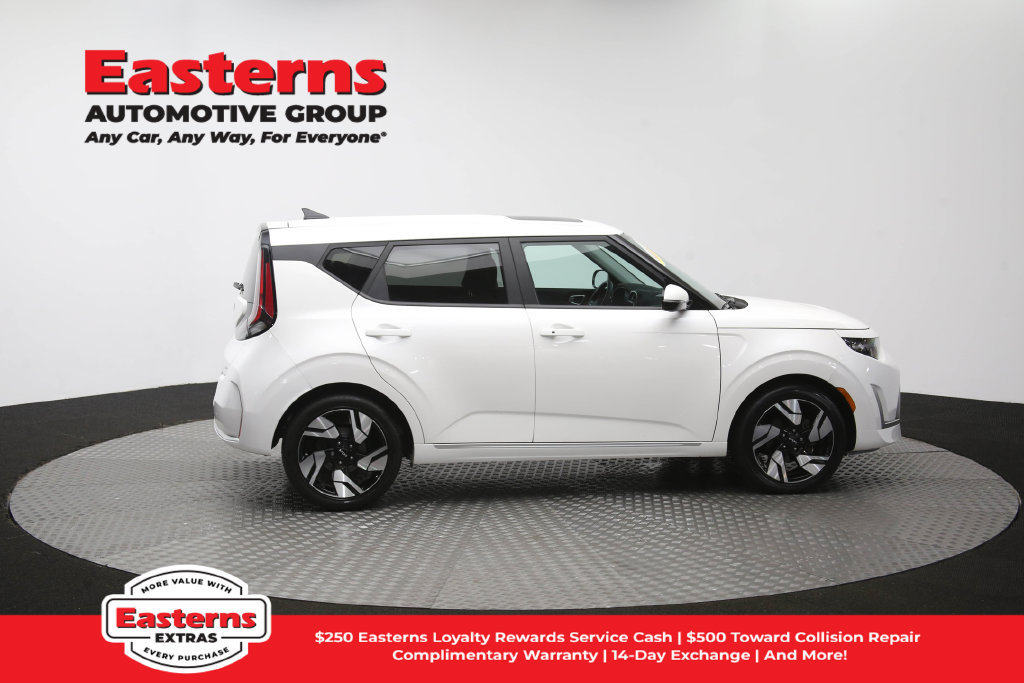 Used 2023 Kia Soul GT-Line FWD image 45