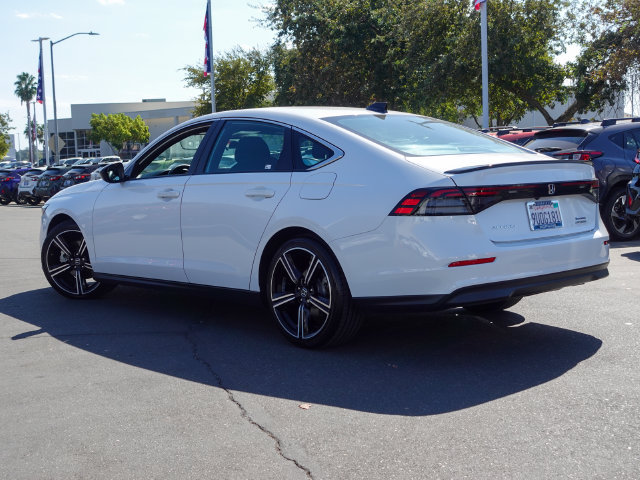 Used 2025 Honda Accord Sport image 9