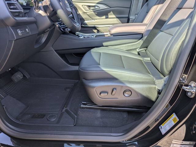New 2026 Chevrolet Traverse LT w/ Driver Confidence Package FWD image 11