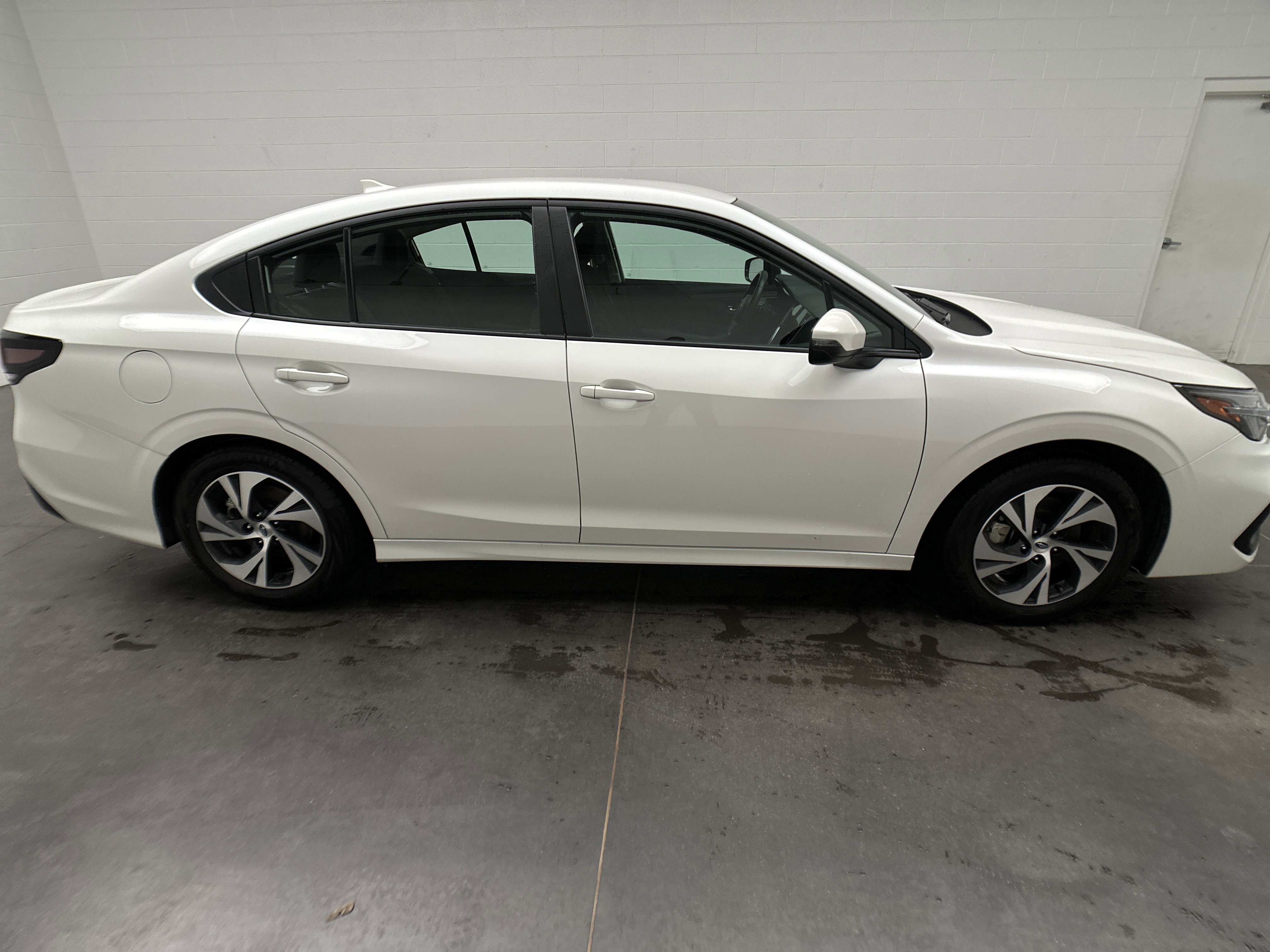 Used 2025 Subaru Legacy Premium AWD/4WD image 9