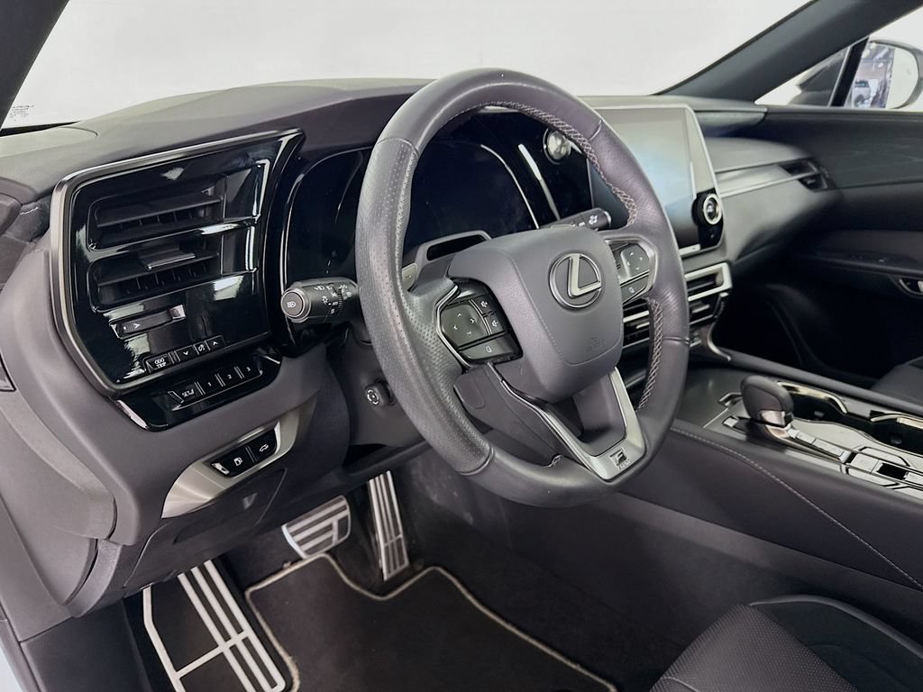 Used 2023 Lexus RX 500h F Sport w/ Accessory Package (Z1) AWD/4WD image 4