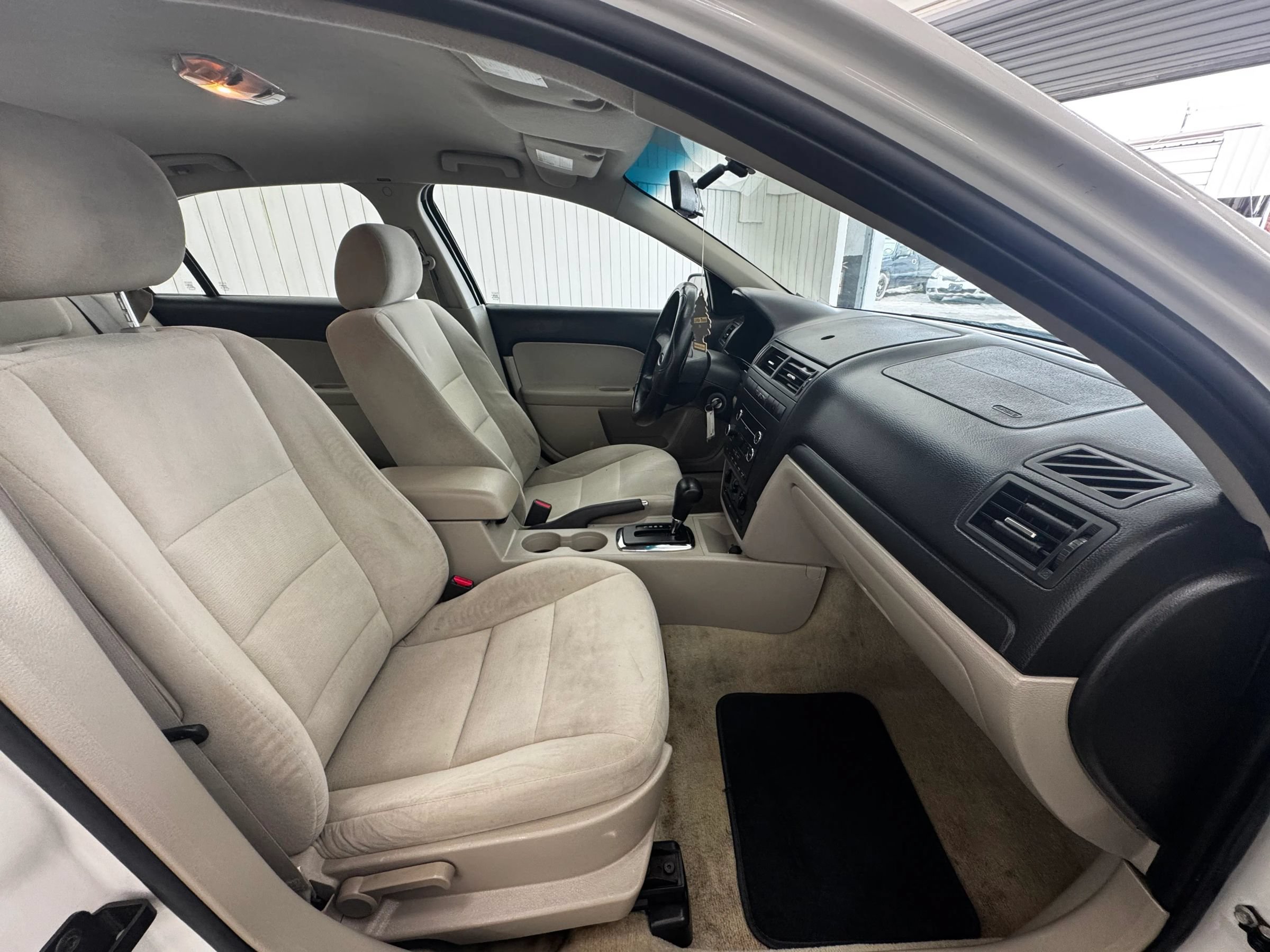 Used 2008 Ford Fusion S FWD image 11