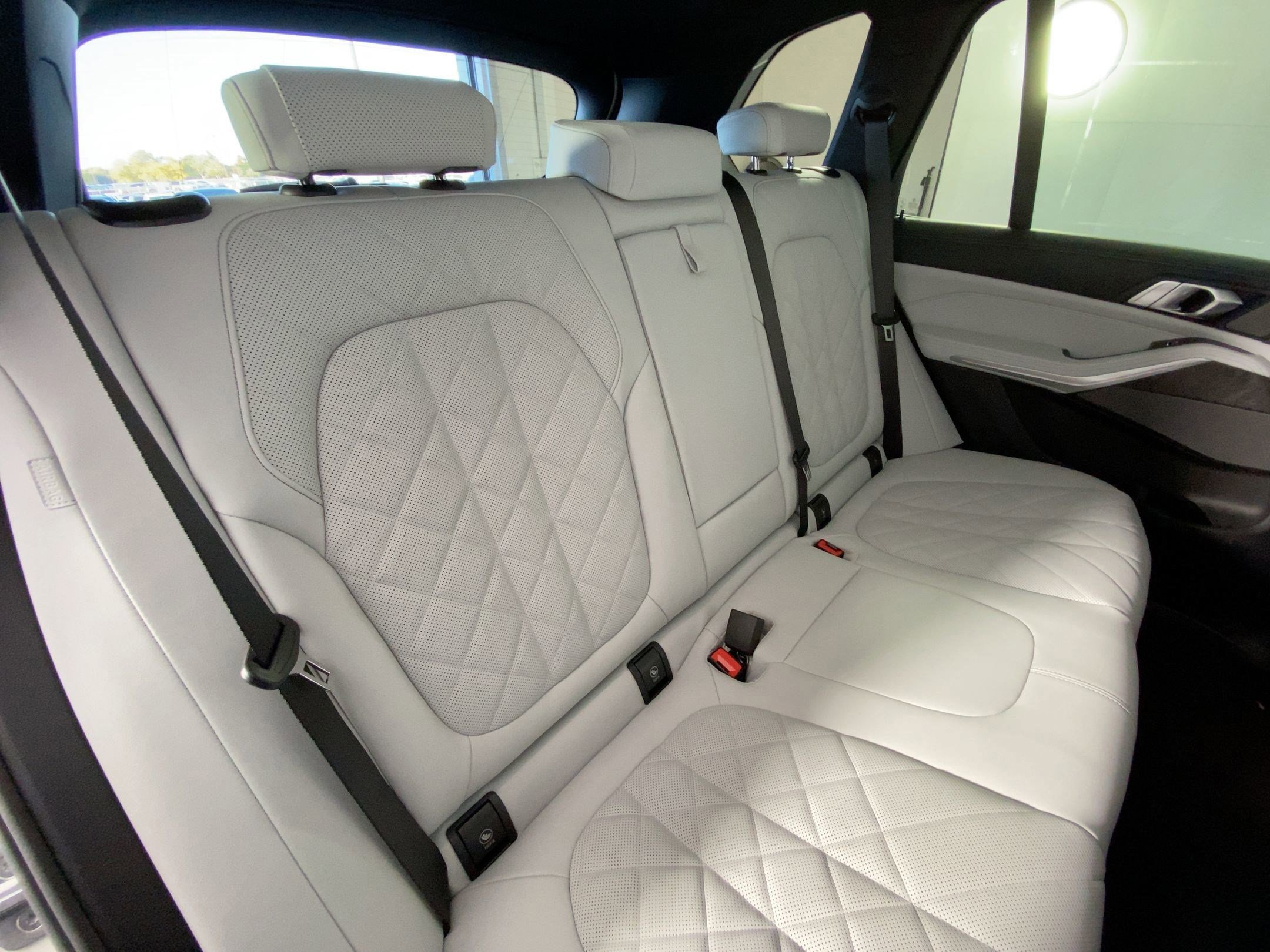 Used 2026 BMW X5 sDrive40i w/ Climate Comfort Package image 29