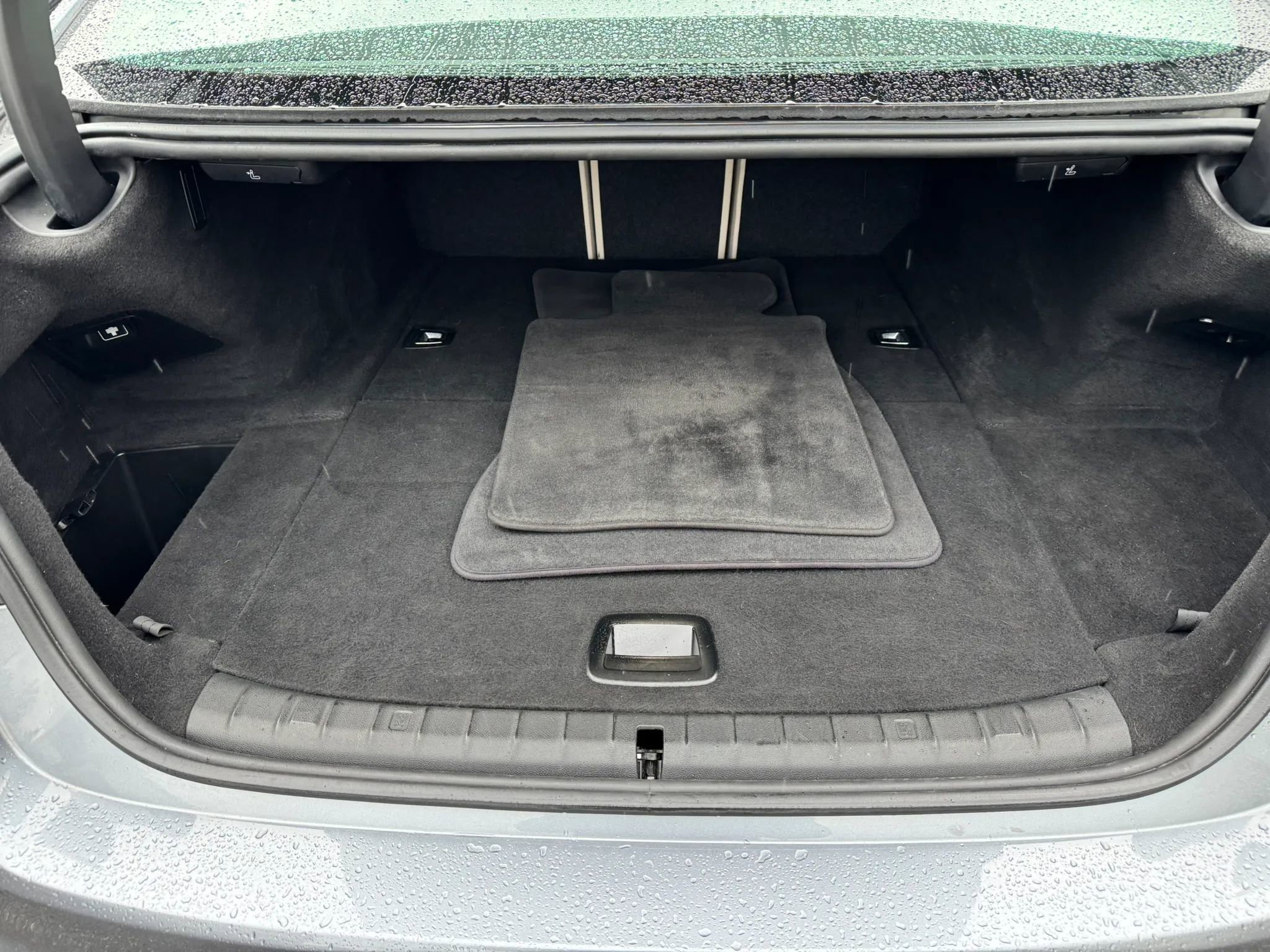 Used 2018 BMW 530e xDrive image 22