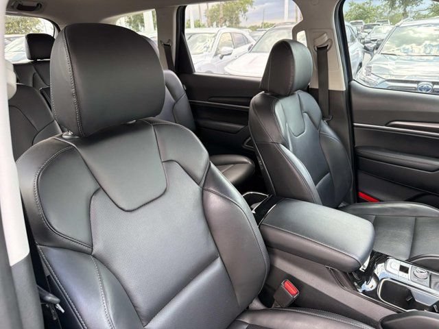 Used 2023 Kia Telluride S AWD/4WD image 16