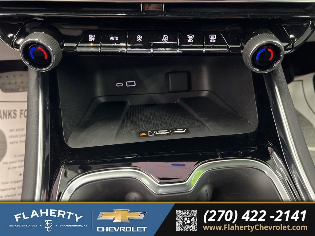 Used 2025 Chevrolet Traverse Z71 w/ Enhanced Driving Package image 32