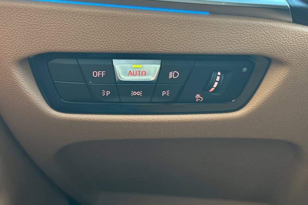 Used 2023 BMW i4 eDrive35 w/ Premium Package image 31