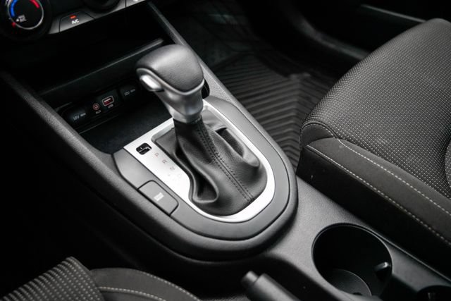 Used 2021 Kia Forte LXS FWD image 16