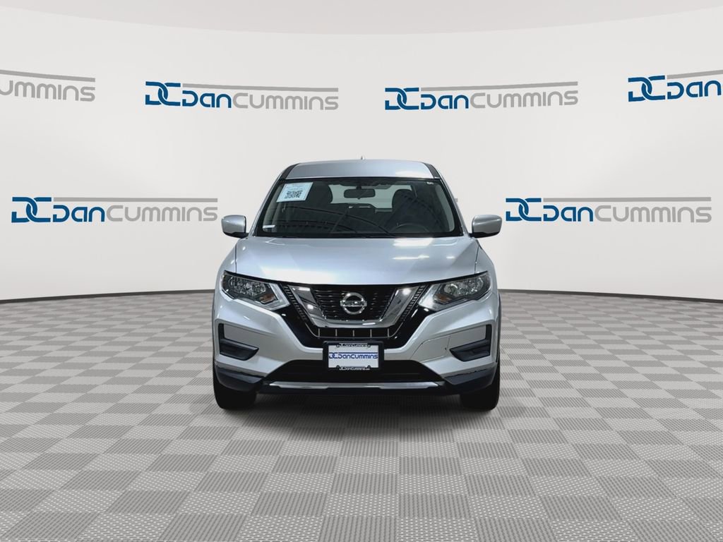 Used 2017 Nissan Rogue S AWD/4WD image 3