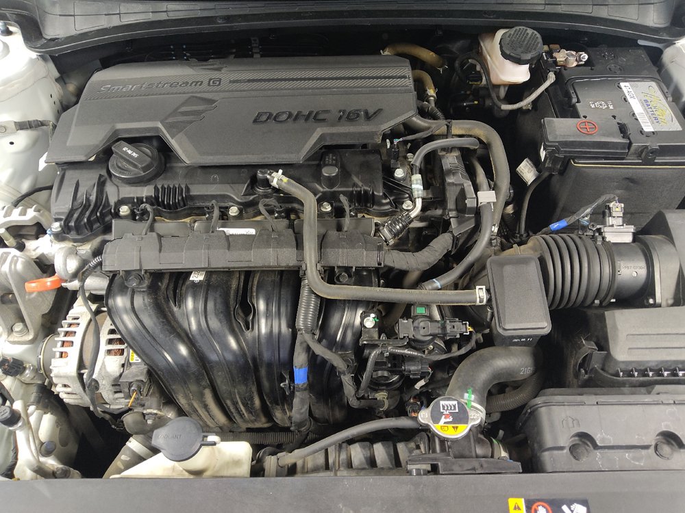 Used 2022 Hyundai Elantra SEL FWD image 30