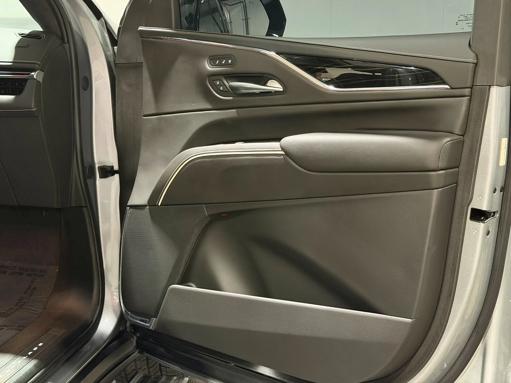 Used 2024 Cadillac Escalade V AWD/4WD image 24