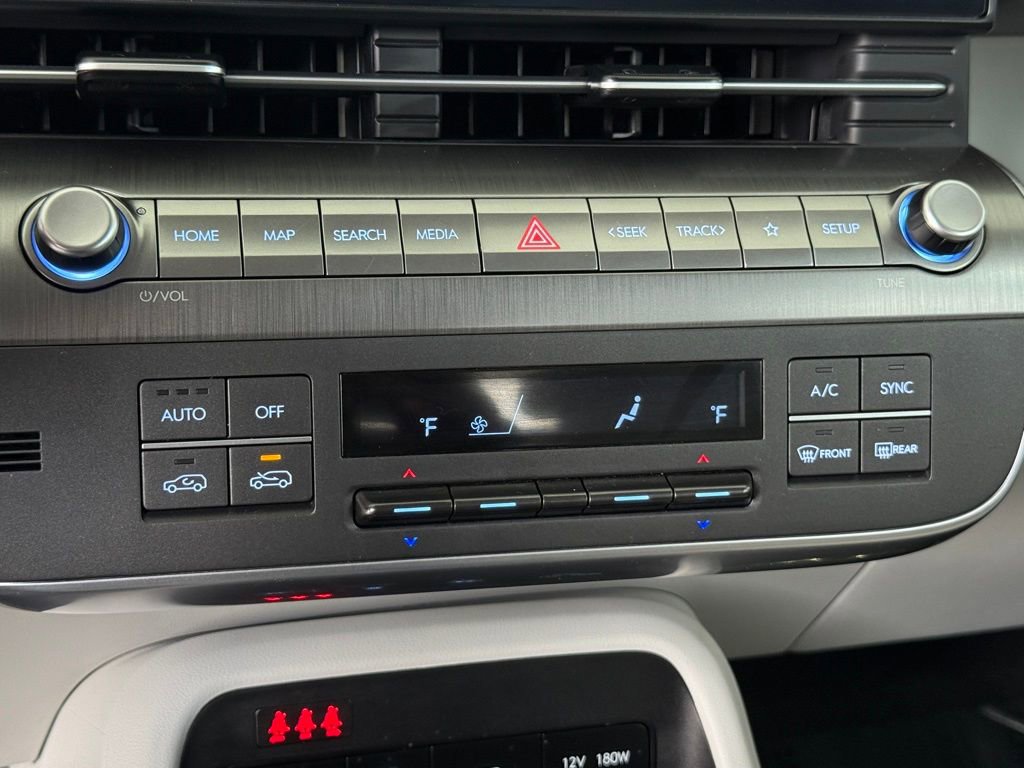 Used 2024 Hyundai Kona SEL image 35