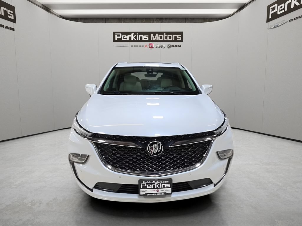 Used 2023 Buick Enclave Avenir w/ Avenir Technology Package AWD/4WD image 9